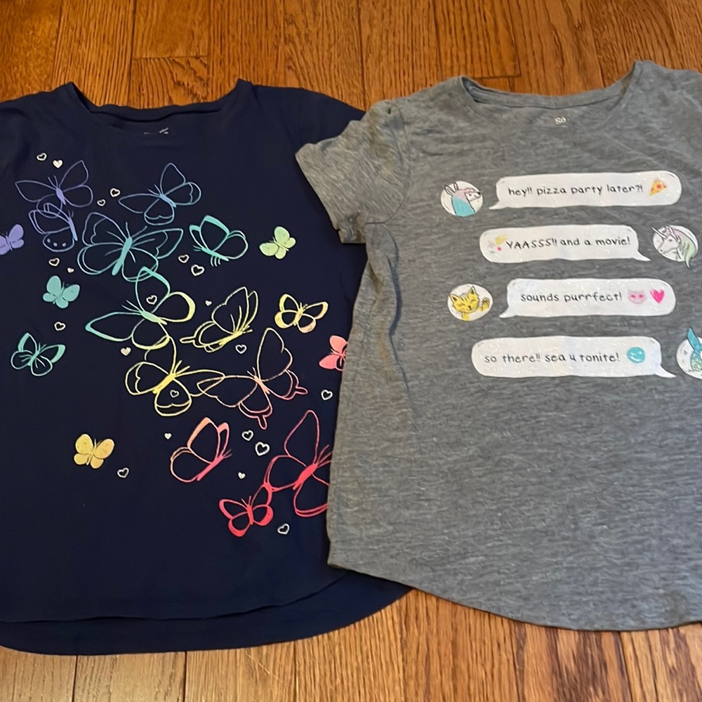 2 Girls Short Sleeve Tops